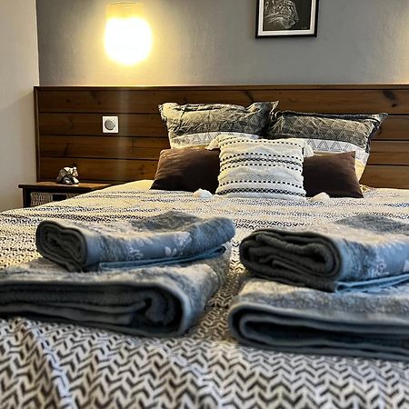 Chambres D'Hotes Le Saint Victor - Provence, Vaucluse 페른느 레 퐁텐느 외부 사진