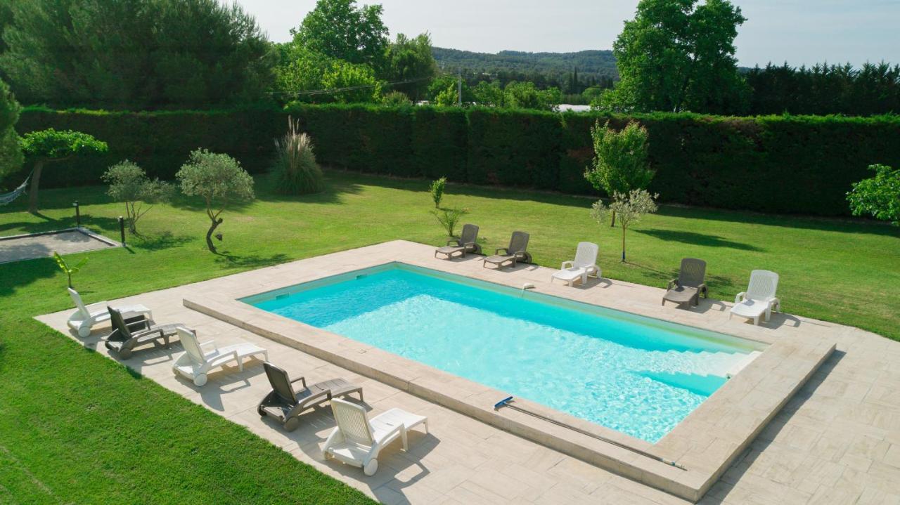Chambres D'Hotes Le Saint Victor - Provence, Vaucluse 페른느 레 퐁텐느 외부 사진