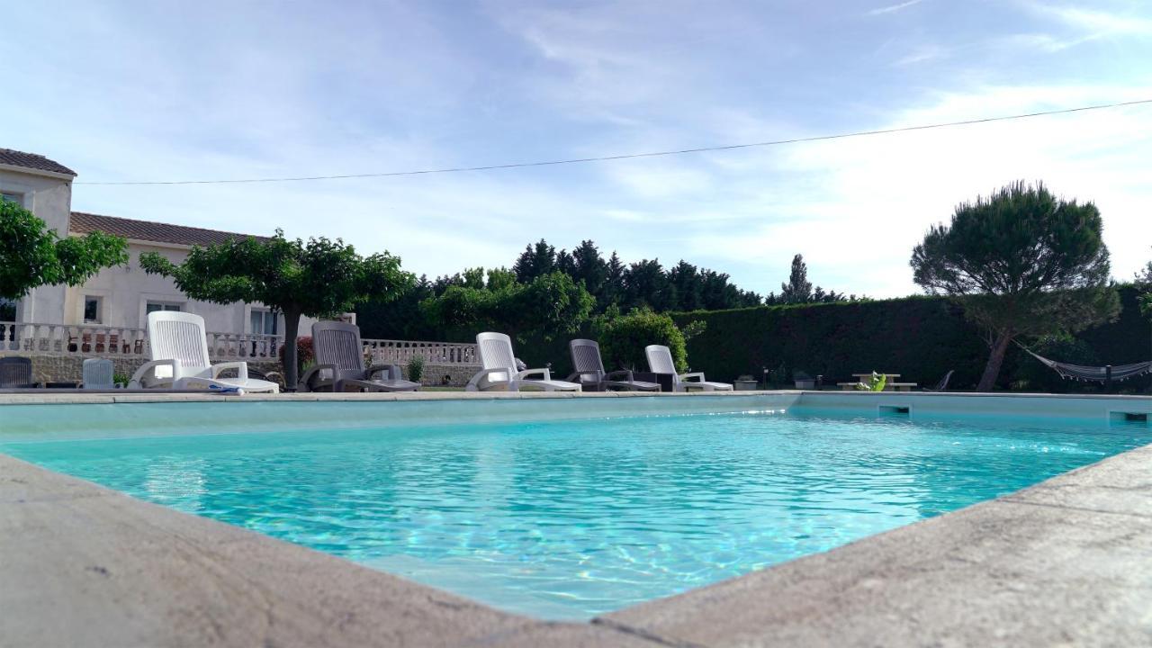 Chambres D'Hotes Le Saint Victor - Provence, Vaucluse 페른느 레 퐁텐느 외부 사진