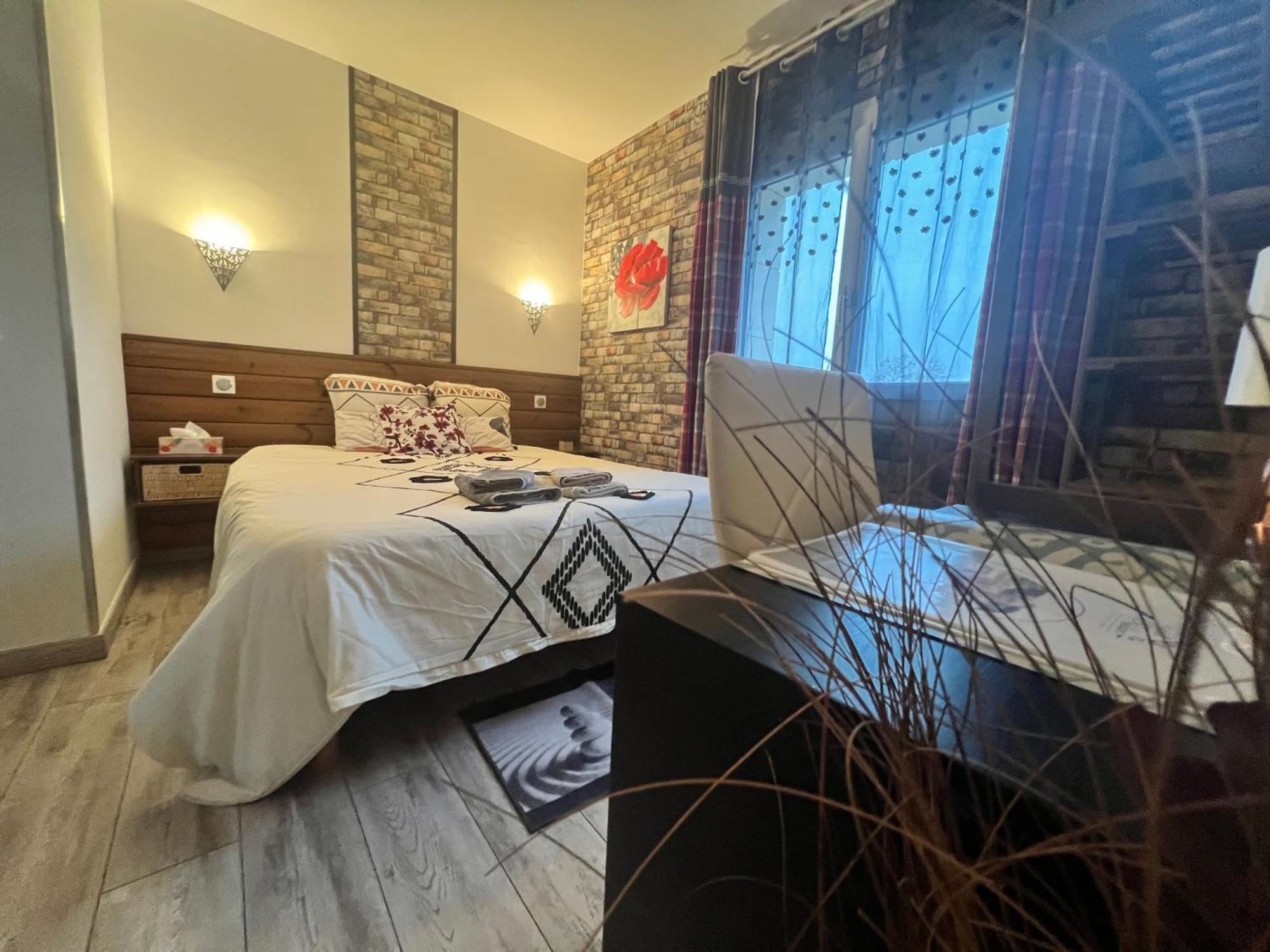 Chambres D'Hotes Le Saint Victor - Provence, Vaucluse 페른느 레 퐁텐느 외부 사진