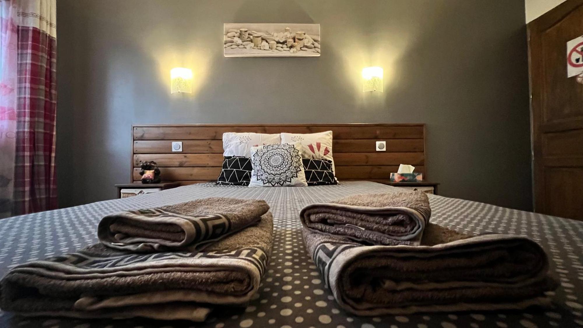 Chambres D'Hotes Le Saint Victor - Provence, Vaucluse 페른느 레 퐁텐느 외부 사진